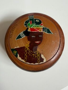 HAND CARVED WOOD TRINKET HOX- MARTINIQUE- 1970’s